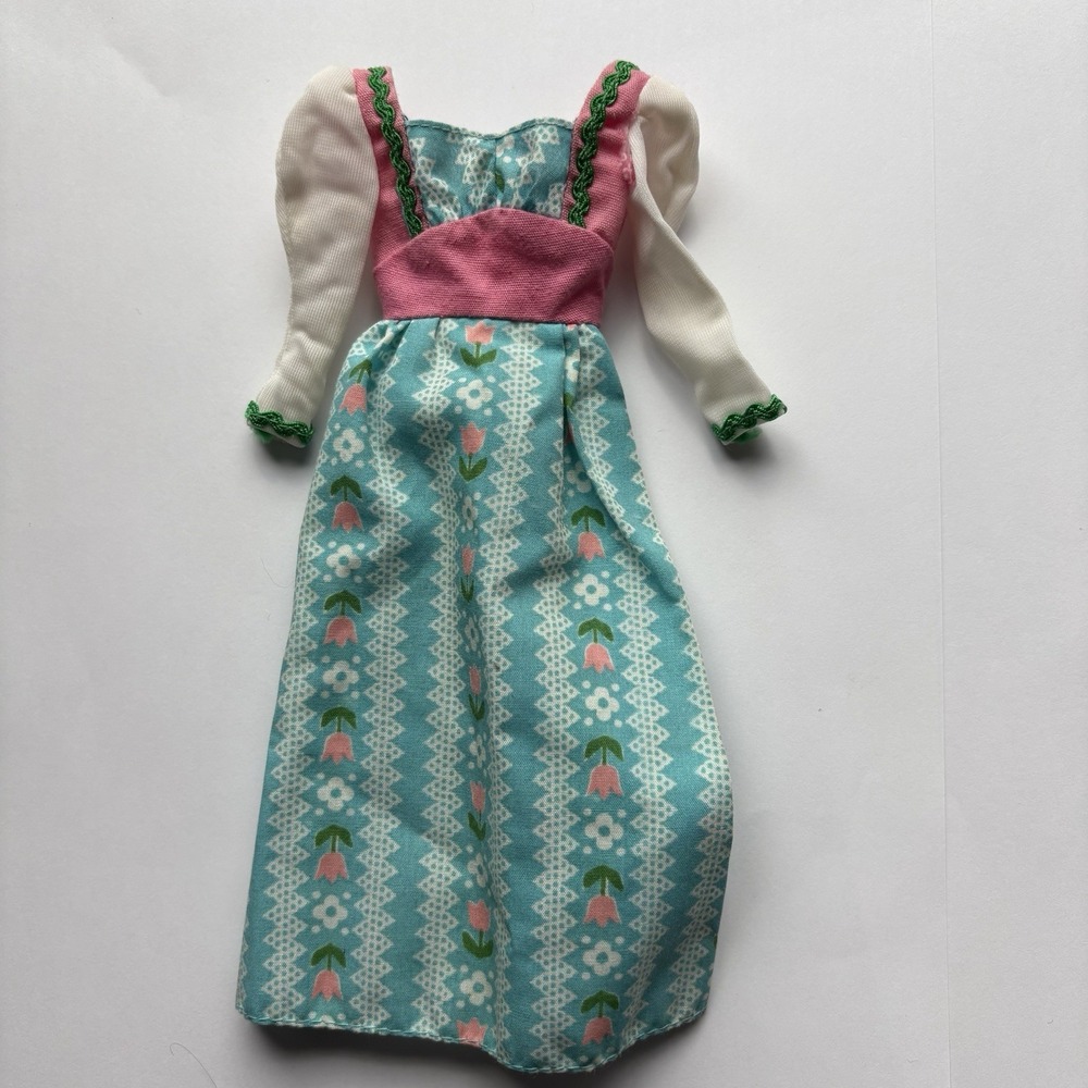 Vintage 1975 Sweet 16 Barbie Doll Fashion Floral Pink & Blue Peasant Dress #9555